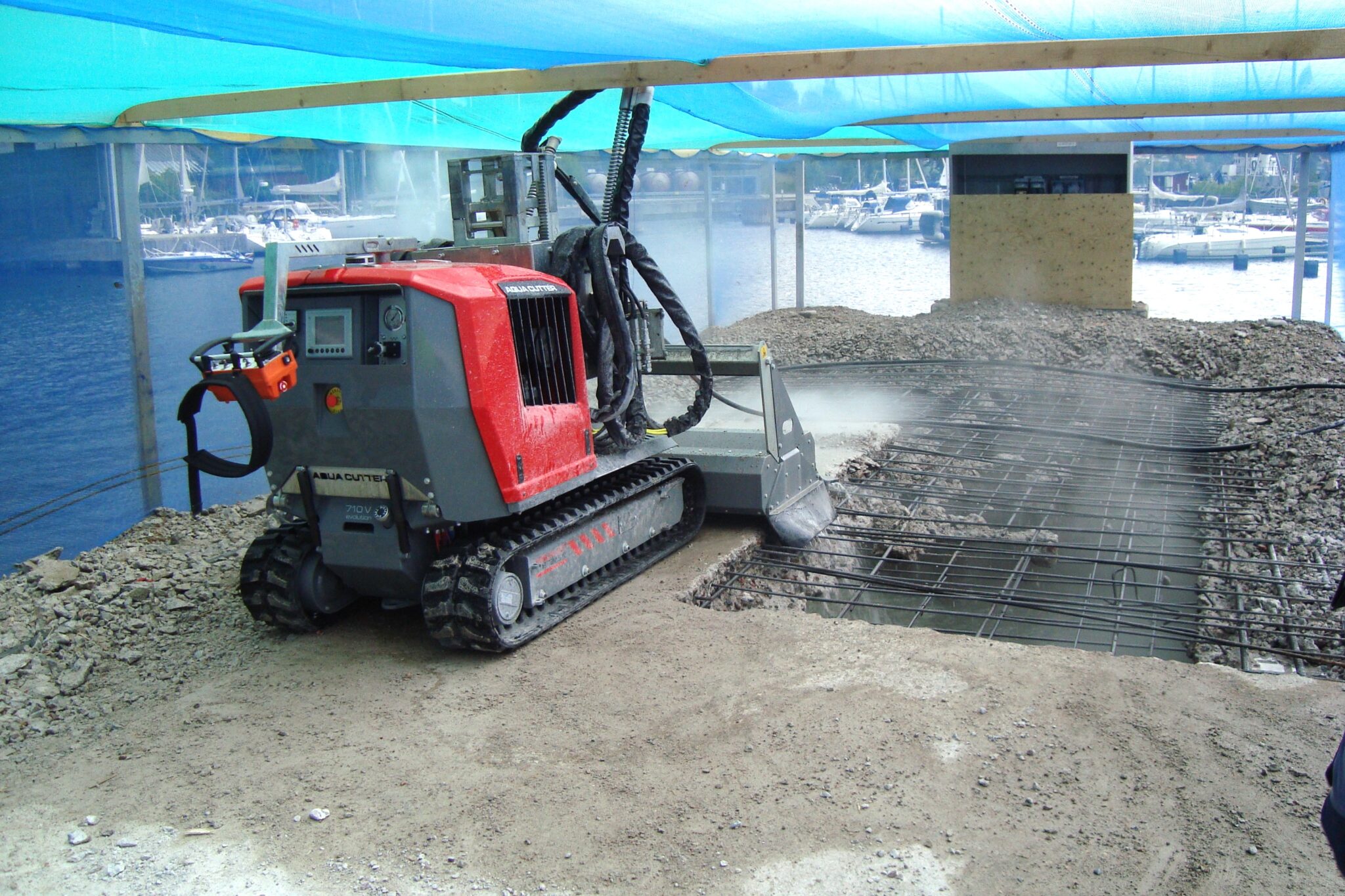 Remote industrial water cleaning equipment